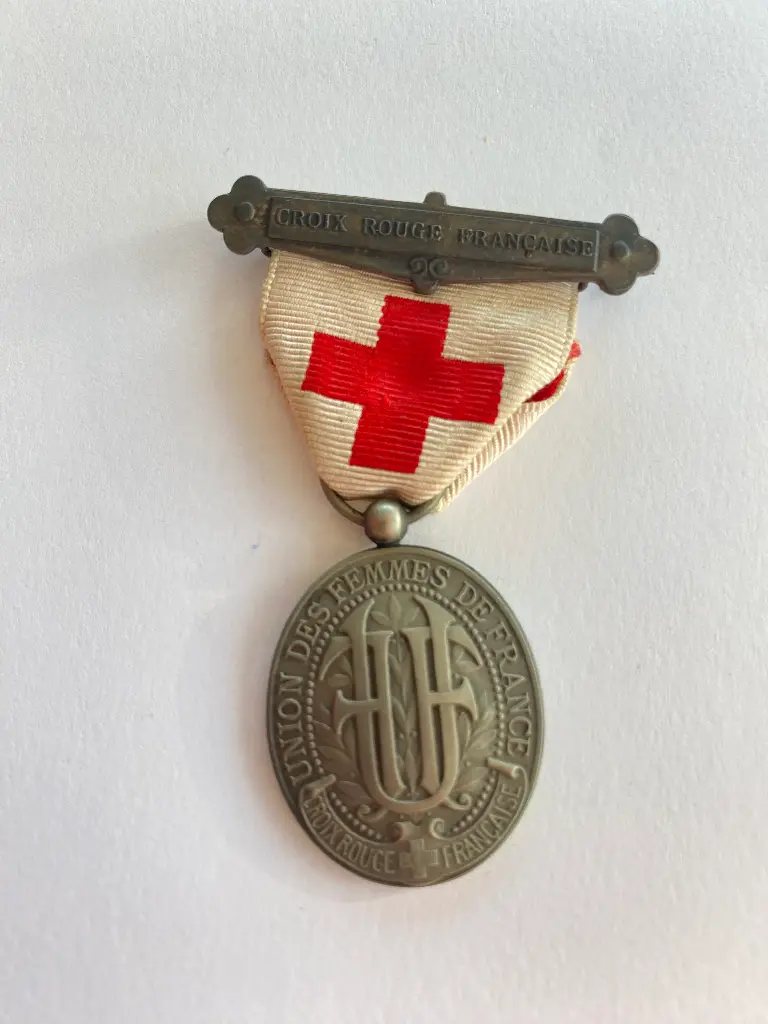 Médaille de l'union des femmes de France de la croix-rouge française du second type numérotée